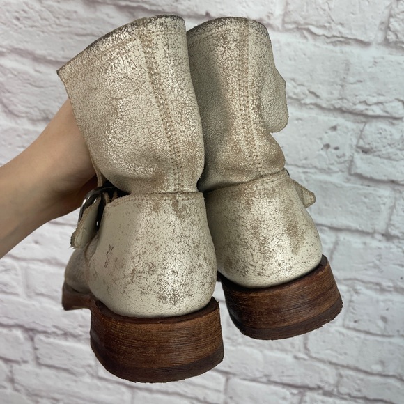 Frye Crackle White Leather Veronica Short Bootie Size 7.5 - Picture 2 of 9